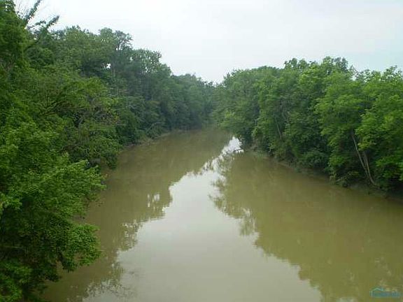 2nd image of 612 River Front Dr