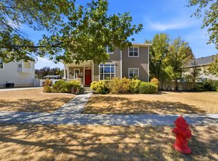 1565 N Candellaria Dr, Tooele, UT 84074