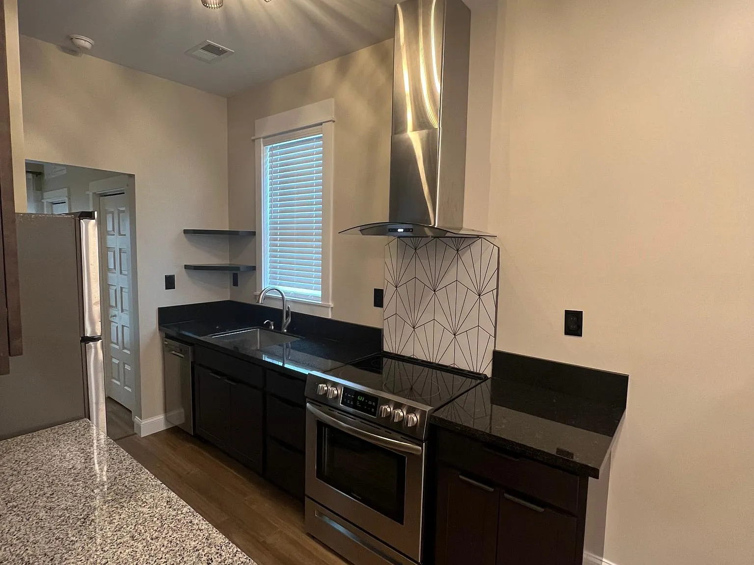 1416 Slate St — Photo 4