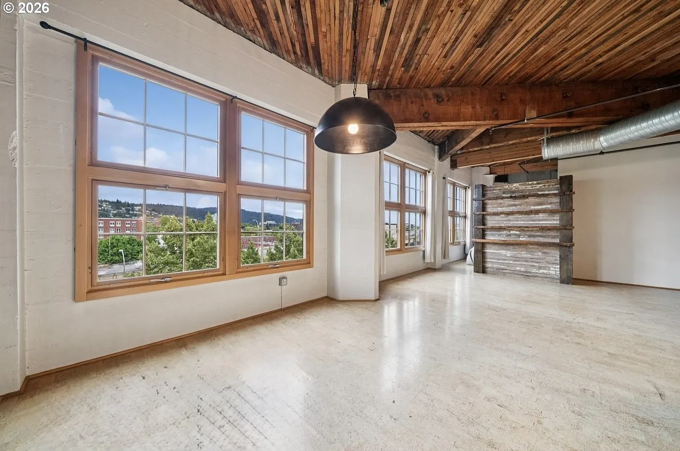1 bed, 895 sqft, $2,100 — Photo 3