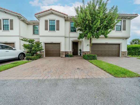 2004 Sugar Maple Dr, Riviera Beach, FL 33410
