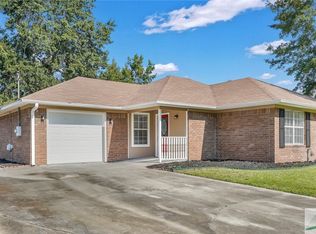 818 Sagewood Dr, Hinesville, GA 31313