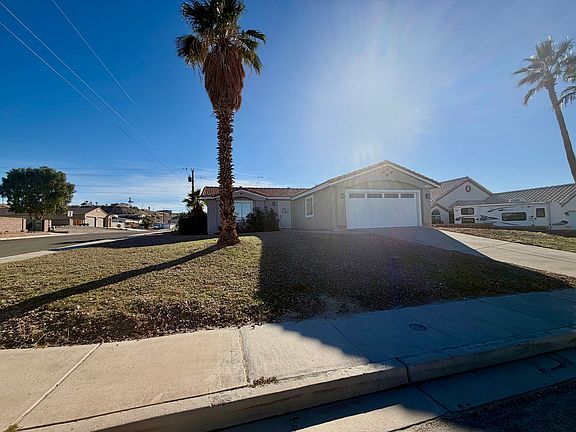 3rd image of 1660 Kyle Ave