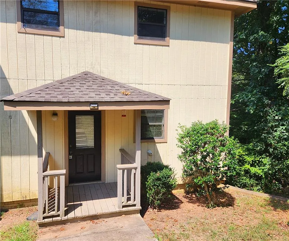 2 bed, 2.0 bath, 1056 sqft, $1,650 — Photo 1