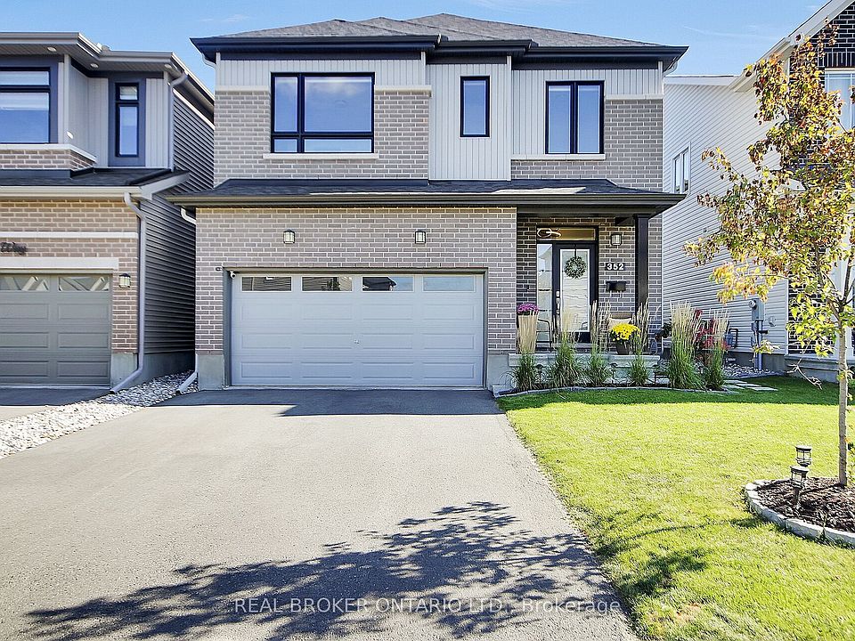 1st image of 352 Finial Way