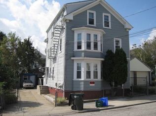 18 La Vaughn St #2, Providence, RI 02909