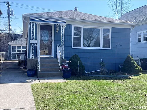 480 W Hazeltine Ave Photo 1