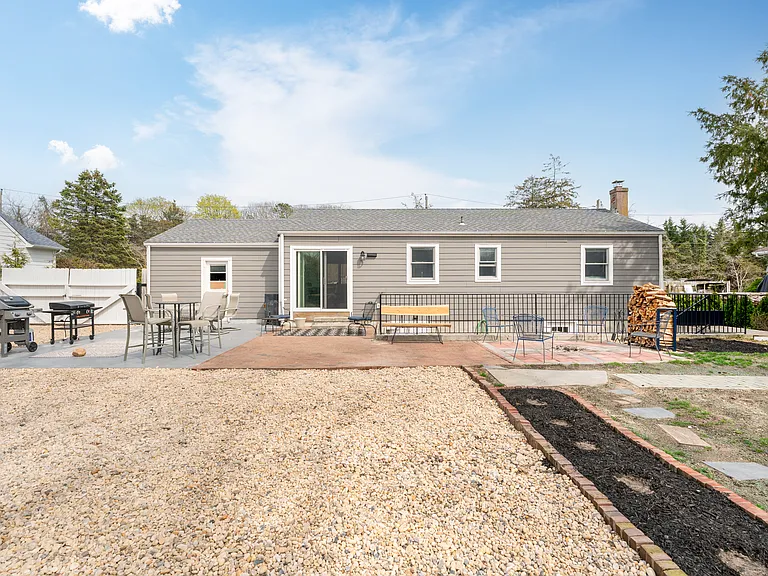 8 Flocee Ln — Photo 31
