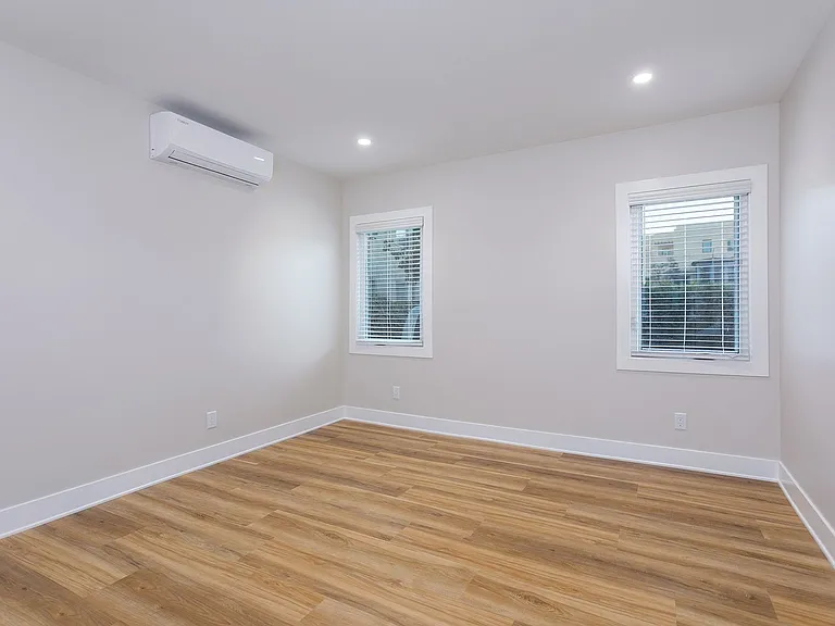 1BR in Prime Pasadena - 92 Walk Score + Parking + Free Electricity for 1 Year — Photo 13