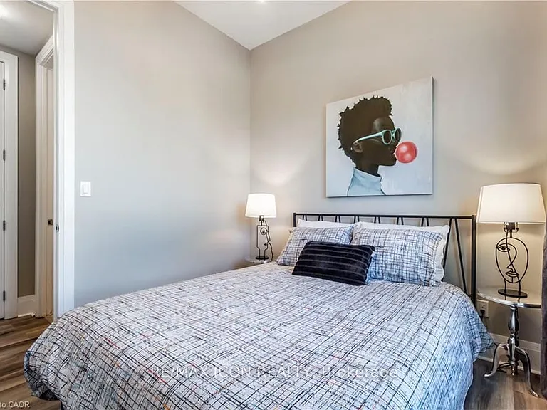 63 Arthur St S #102 — Photo 17