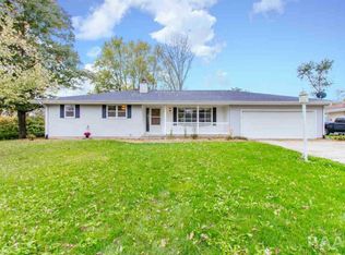 409 Crestwood Ct, Washburn, IL 61570