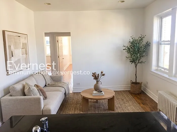 3434 W McLean Ave