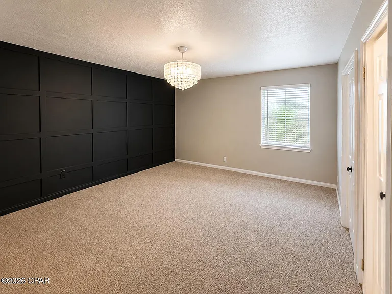 3015 Longwood Cir — Photo 7