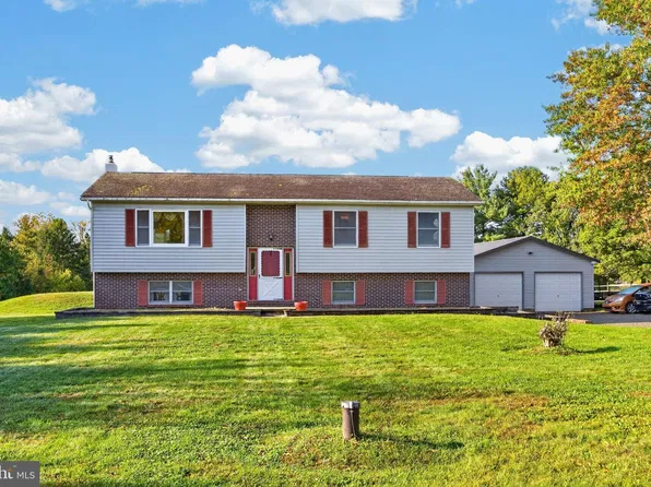 176 Oberholtzer Rd, Gilbertsville, PA 19525