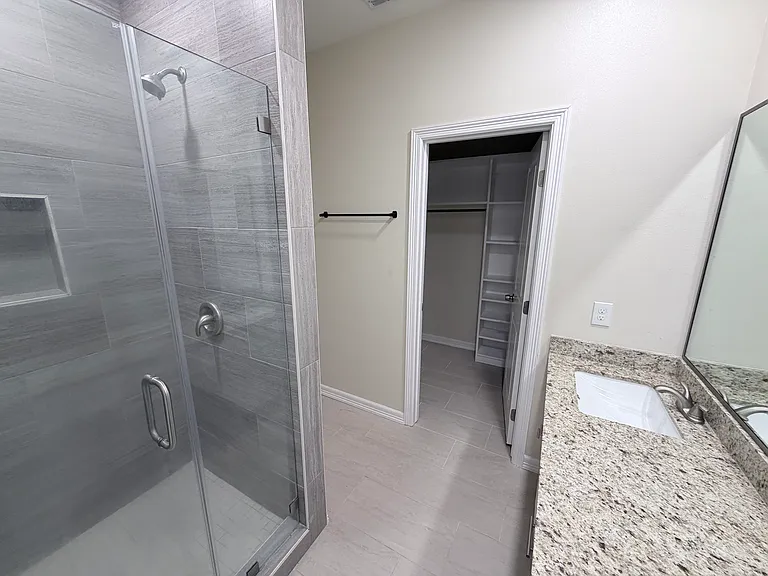 3734 Avenida Residencial — Photo 5