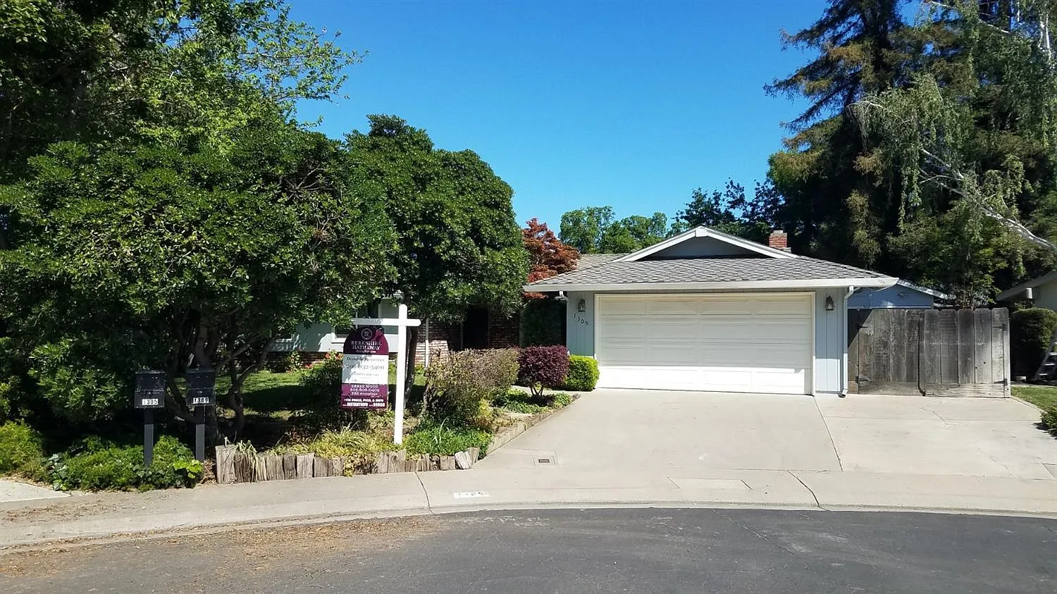 1309 Artese Ct photo 1
