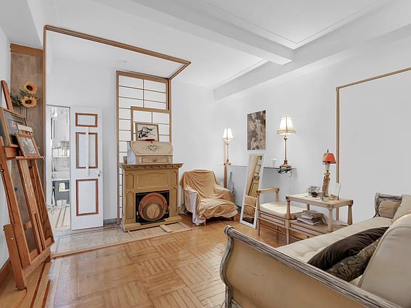 5th image of 172 E 4th St APT 8G