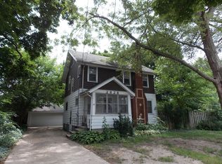 2828 Stockman Ct, Lansing, MI 48906