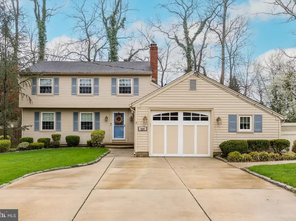 229 Heritage Rd, Cherry Hill, NJ 08034