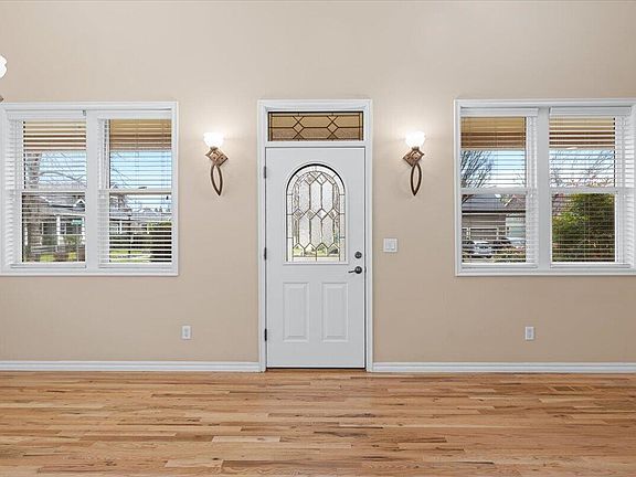 2nd image of 626 Griffin Oaks Dr