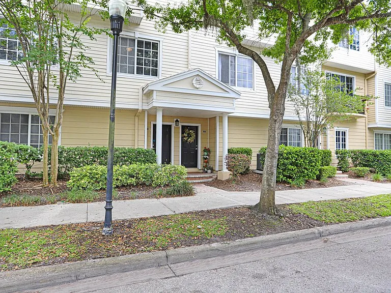 9838 W Park Village Dr #9838 — Photo 1