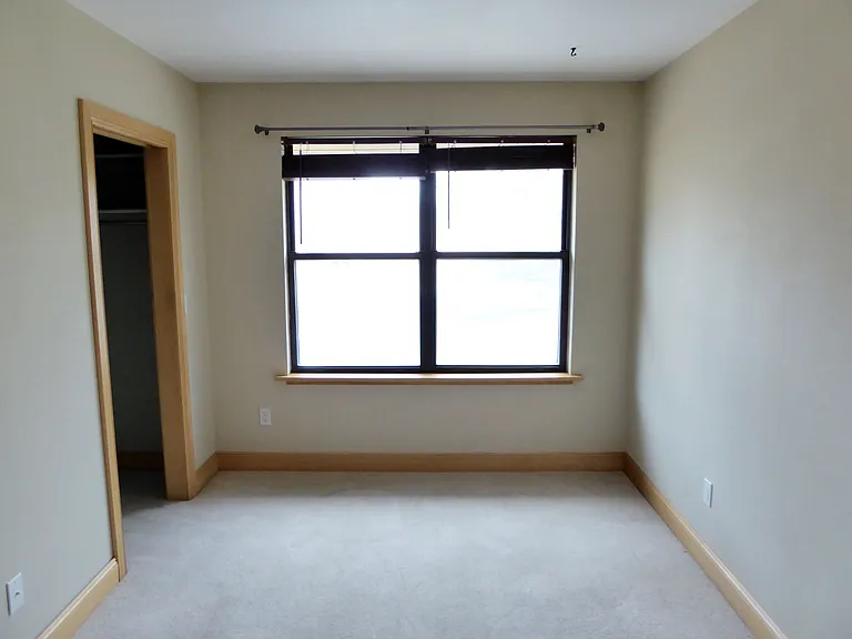 1031 Mirrormere Cir — Photo 15