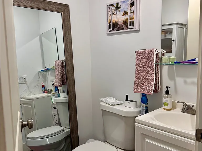 206 E Raymond St — Photo 12