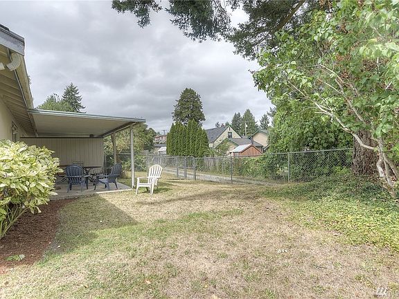 3rd image of 1608 NW Scammell Ave