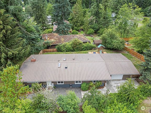 4th image of 2831 NW Northstar Lane