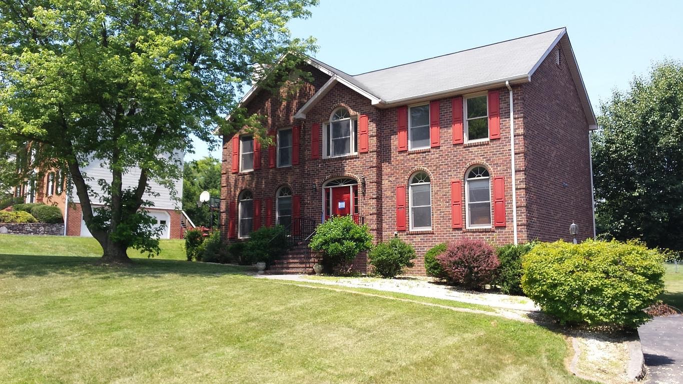 54 Downing St, Roanoke, VA 24019 Zillow