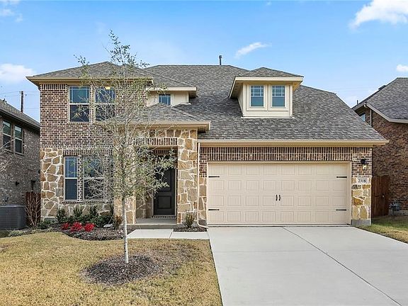 3rd image of 2318 Hillview Dr