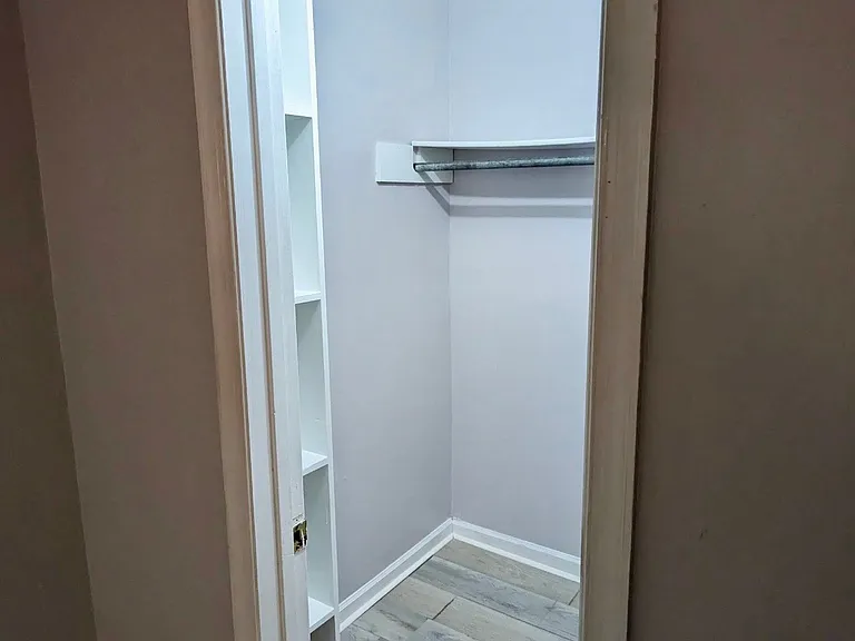 813 Harden St #2 — Photo 11