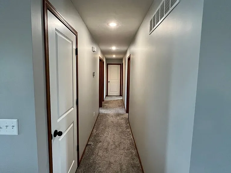 7825 Yankee Woods Dr — Photo 9