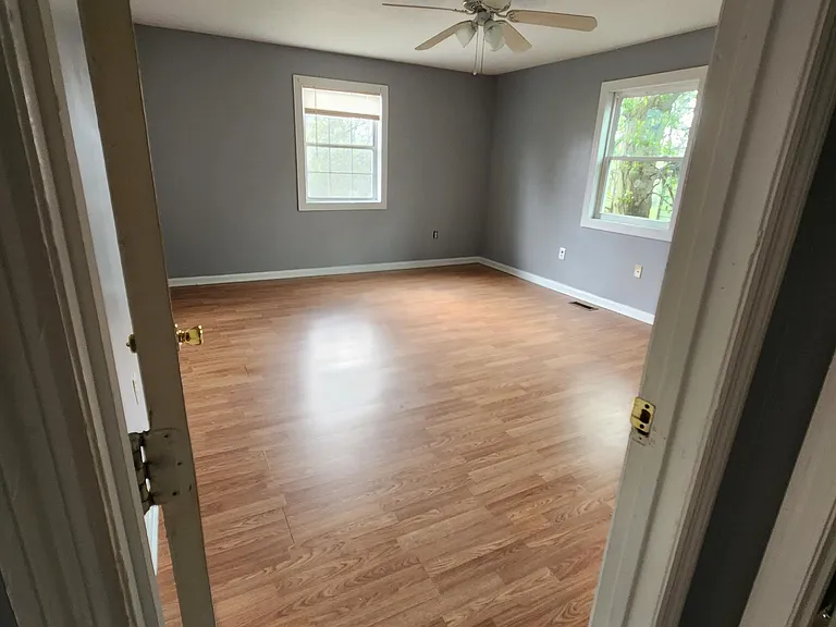 1347 Jackson St — Photo 3