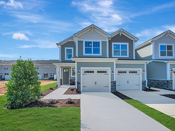 2nd image of 32 Serpens Dr #220