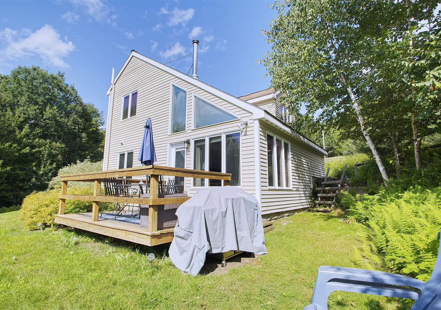 2 bedroom Winter Seasonal Condo in Waterville Estates! - $2450 - Available Nov 1 for a 6 mo lease — Photo 2