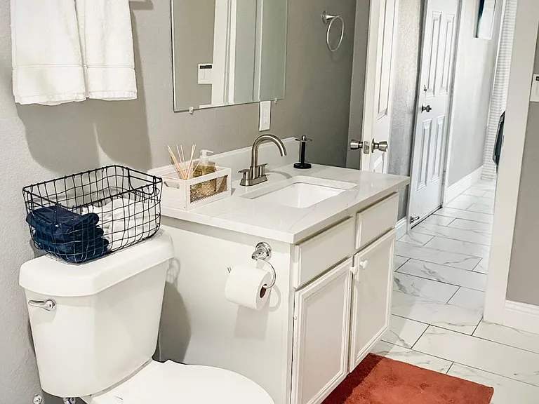2101 Lee Ave — Photo 12