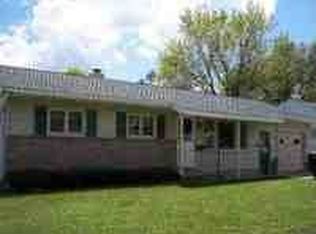701 Sunset Ln, Cadillac, MI 49601