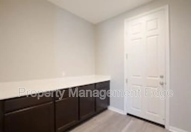 30524 Fragrant St — Photo 2
