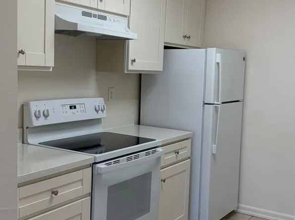 Casa De Rosa, 3555 S Bascom Ave #3571-2, Campbell, CA 95008