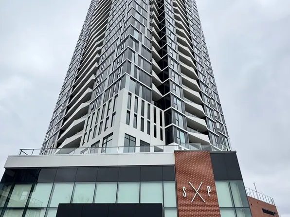 25 Wellington St S #806, Kitchener, ON N2G 0G5