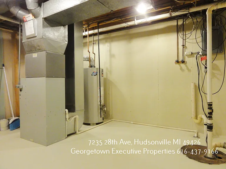 7235 28th Ave — Photo 37