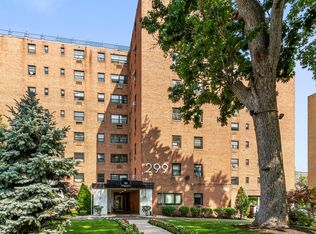 Harclay House, East Orange, NJ 07018