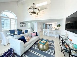 320 Rossmore Dr, Oxnard, CA 93035