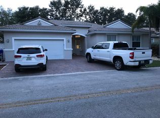 5253 SW 34th Way, Fort Lauderdale, FL 33312