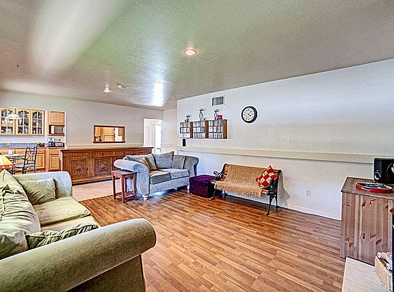 4th image of 11564 Kagel Canyon St