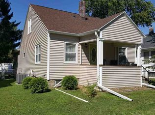 136 Summit Ave, Waterloo, IA 50701