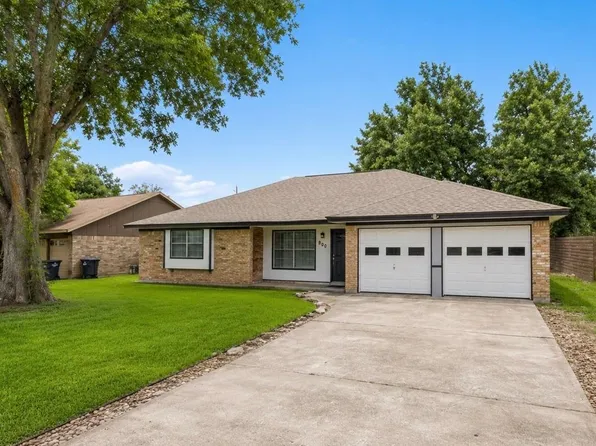 800 Midas Ln, Alvin, TX 77511