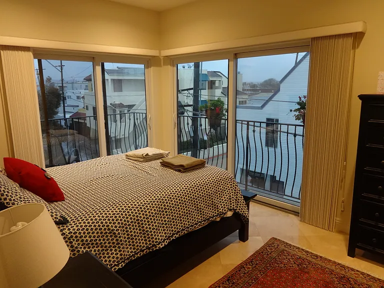 825 San Juan Pl — Photo 4
