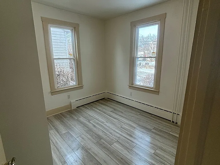 1925 Valley Rd #1 — Photo 8